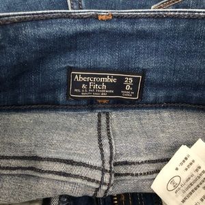 NWOT A&F high waisted skinny jeans